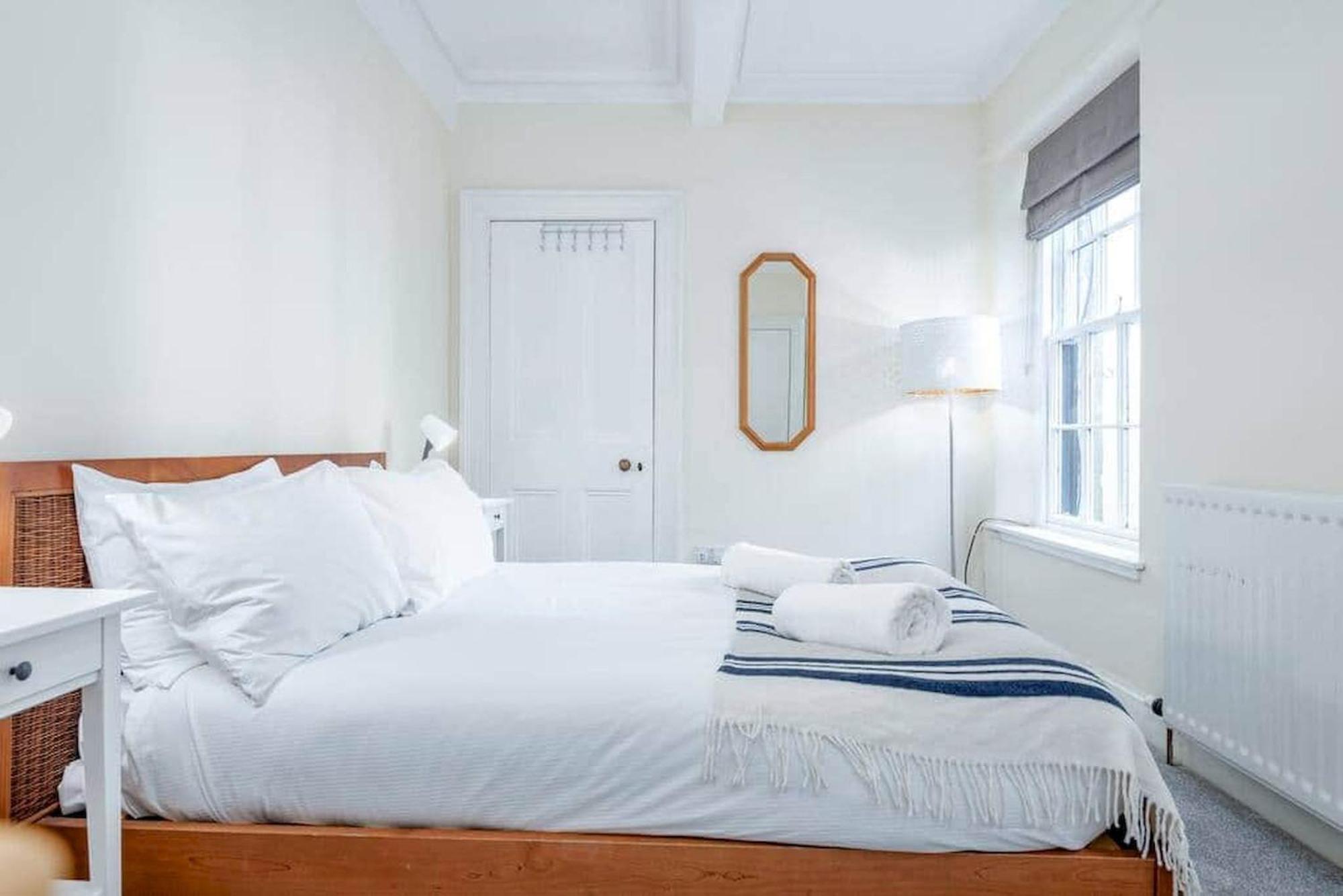 Skye Sands - Westview House เซนต์แอนดรูว์ ภายนอก รูปภาพ