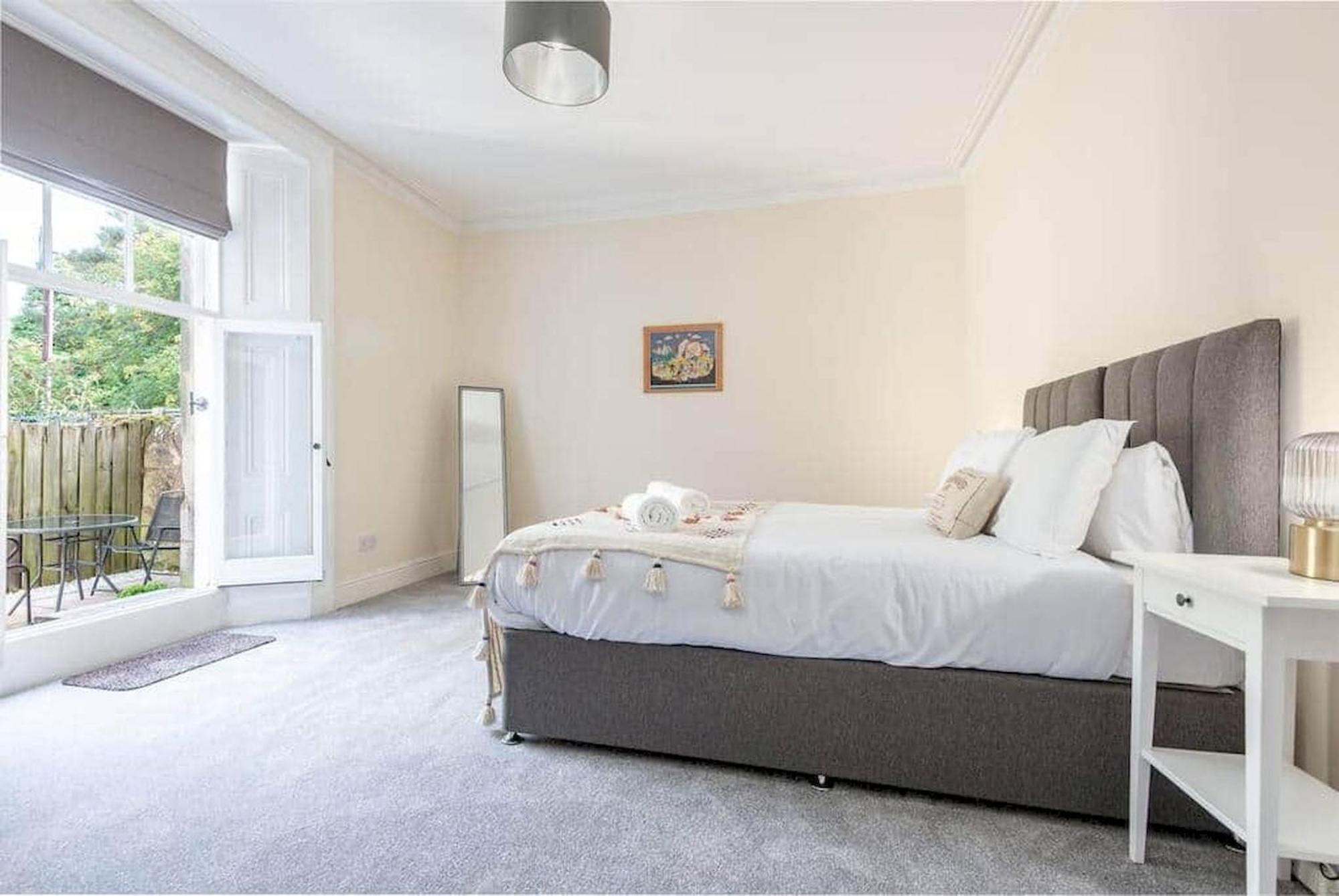 Skye Sands - Westview House เซนต์แอนดรูว์ ภายนอก รูปภาพ